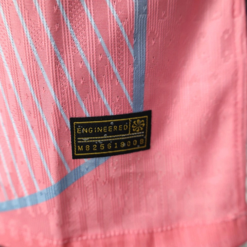 2025/26 Barcelona Pink Training jersey Player Version