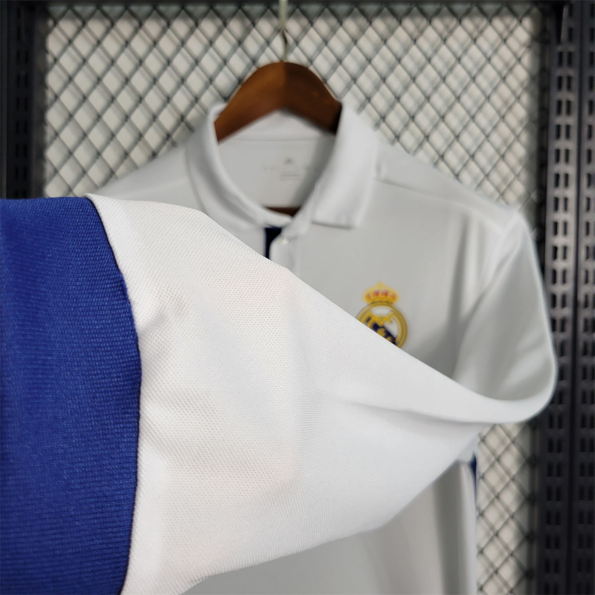 Retro Real Madrid 16/17 Main Long Sleeve jersey Fan Version