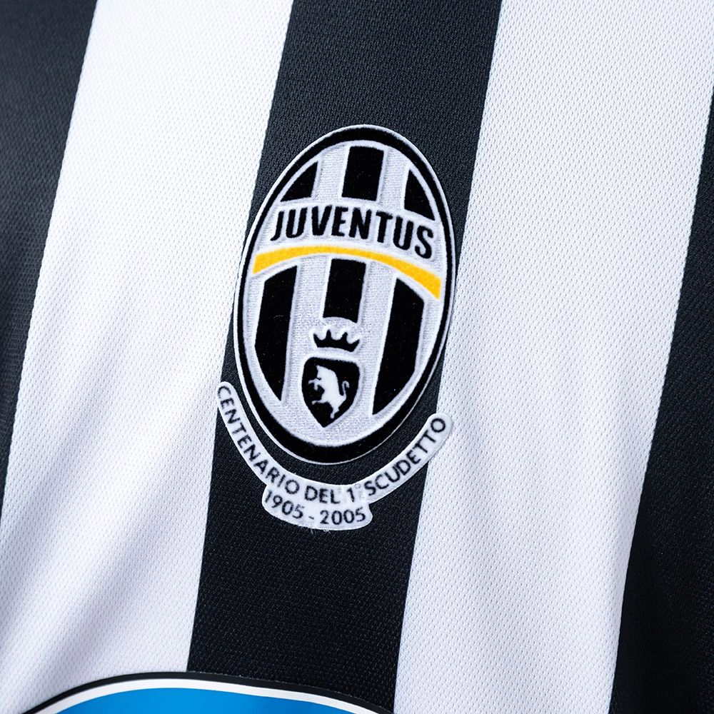 Retro Juventus 2005/06 Home  jersey Fan Version