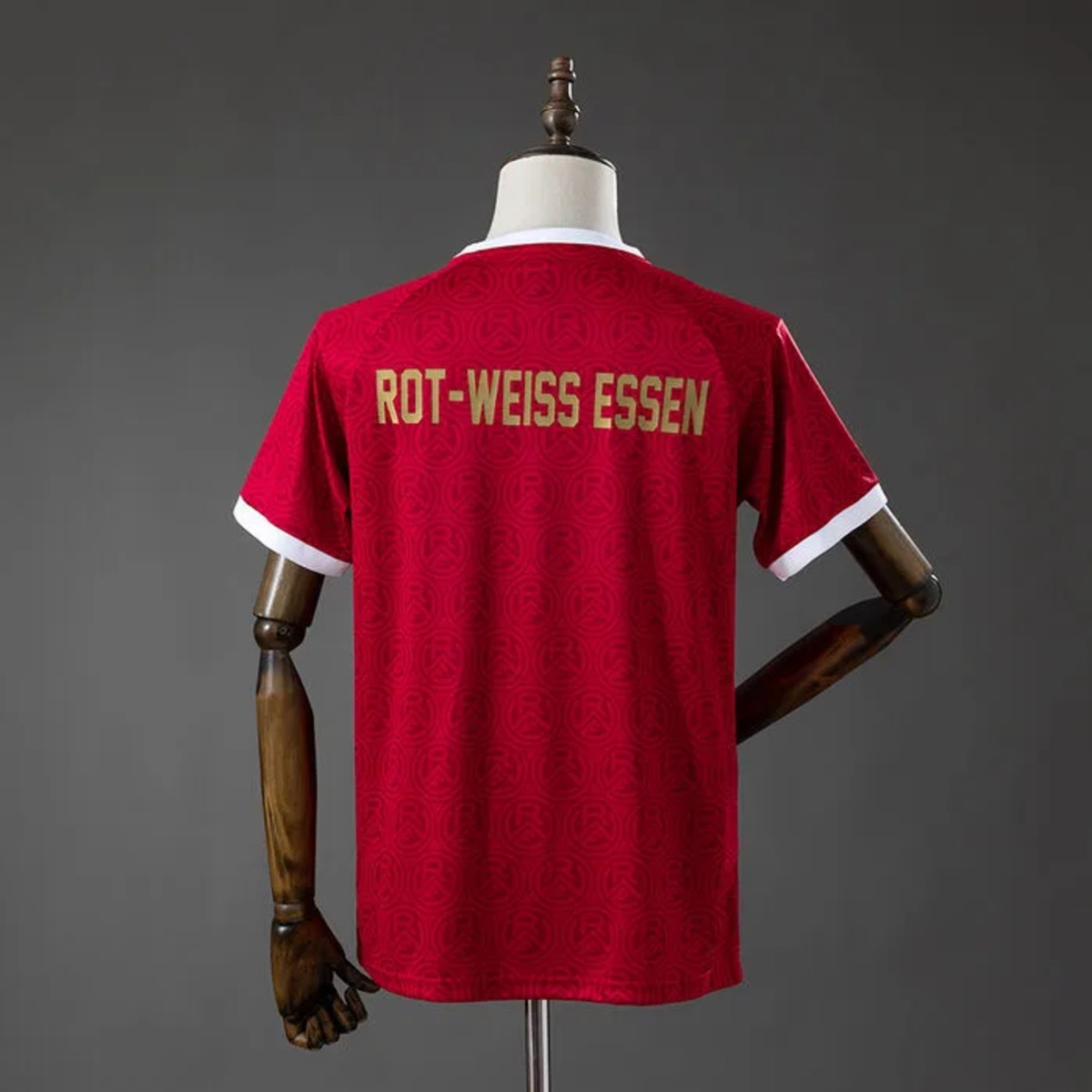 2026/27 Rot-weiss essen Home 100th Jahre Vereinswappen Jersey Fan Version