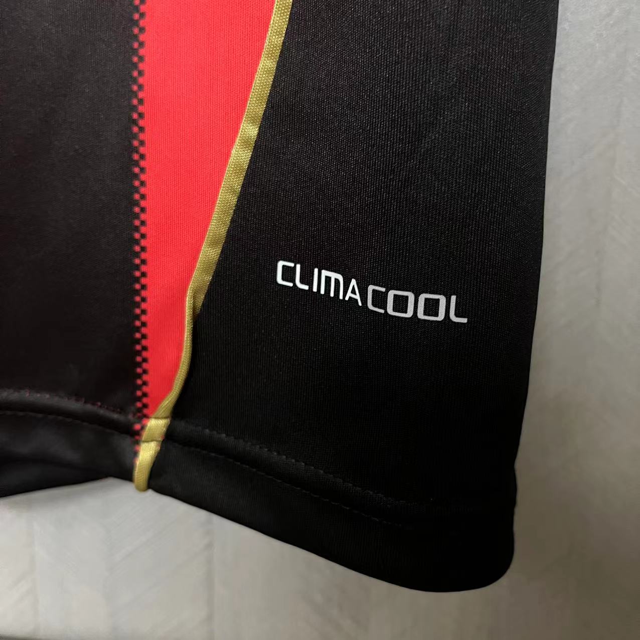Retro AC Milan 2010/11 Home jersey Fan Version