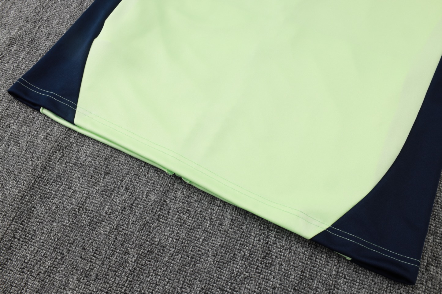 2025/26 Real Madrid light green Jacket Training Suit Set Football Team Shirt Sports Fashion