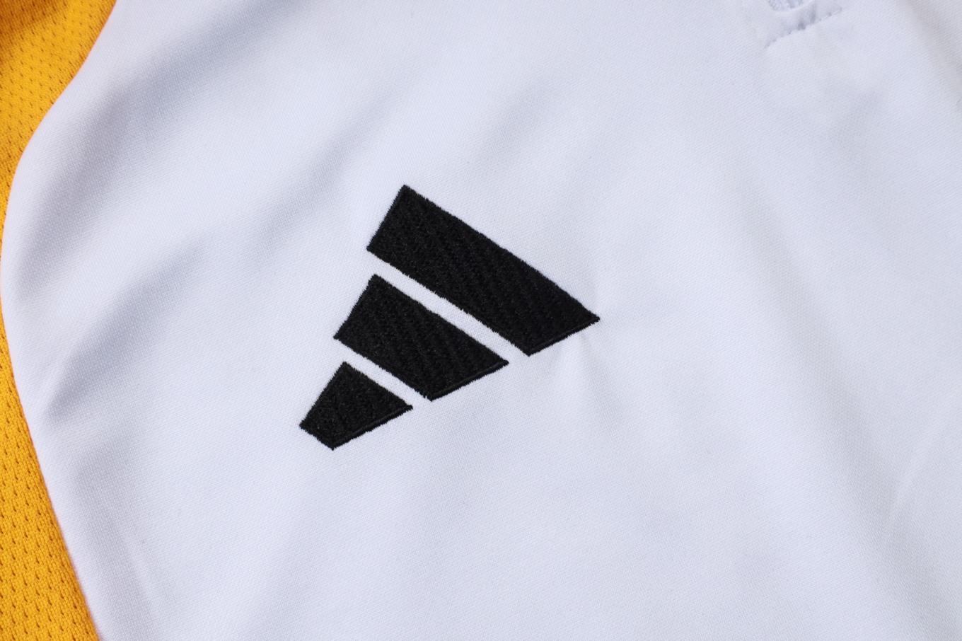 202526 Germany White Long-sleeved half-pull training kit Football team kit
