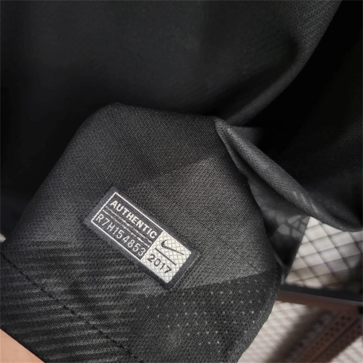 Retro 17/18 PSG Black 2 Away jersey Fan Version