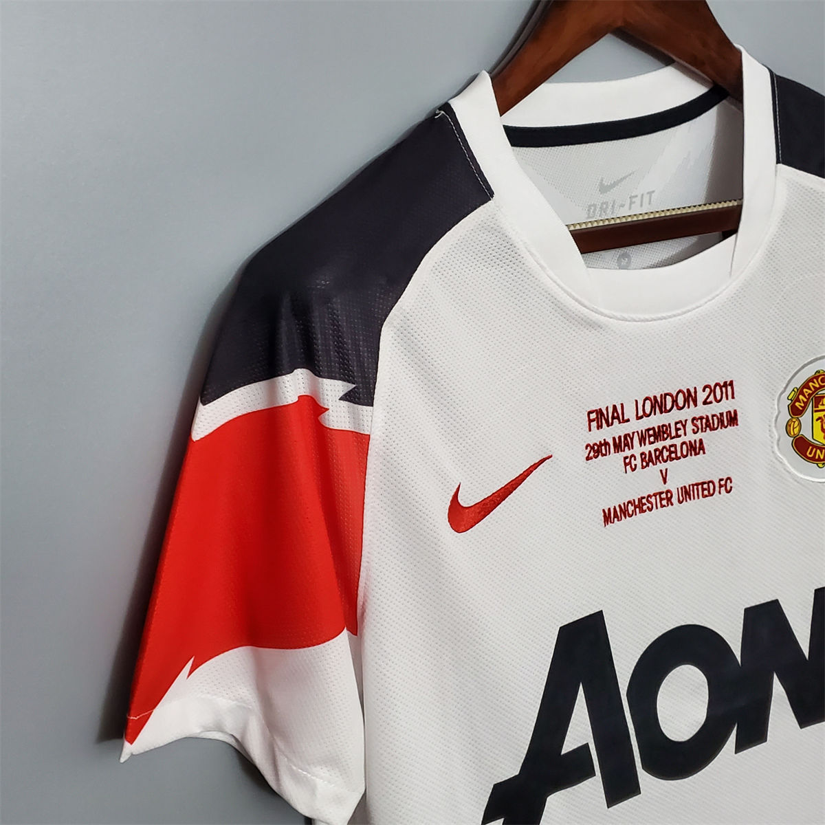 Retro Manchester United 10/11 Champions League version away jersey Fan Version