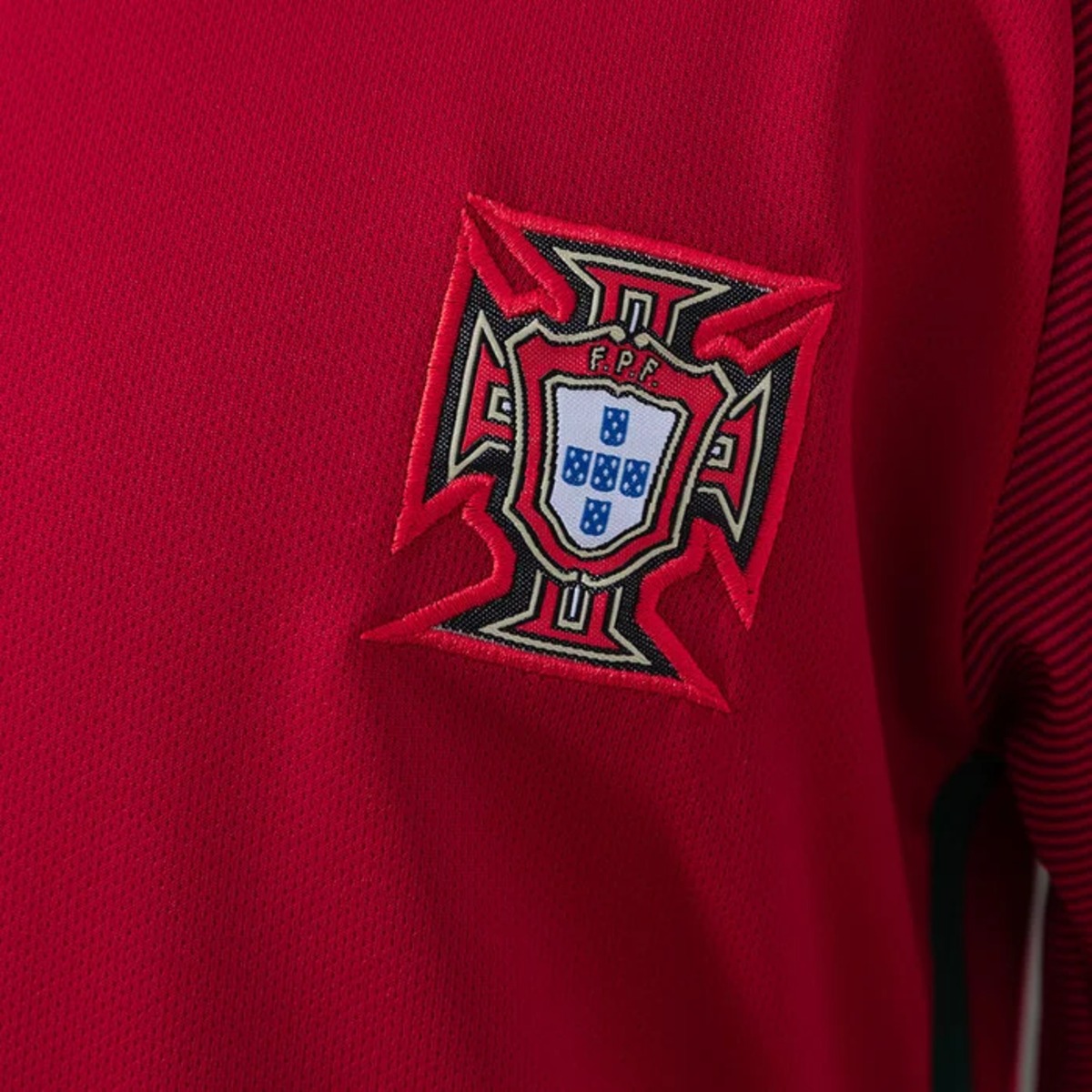 Retro Portugal 2016/17 Home Kid Kits