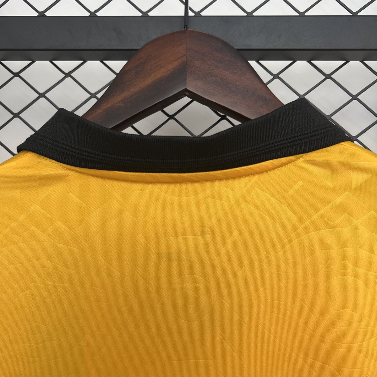 2025/26 Wolves Home Jersey Fan Version
