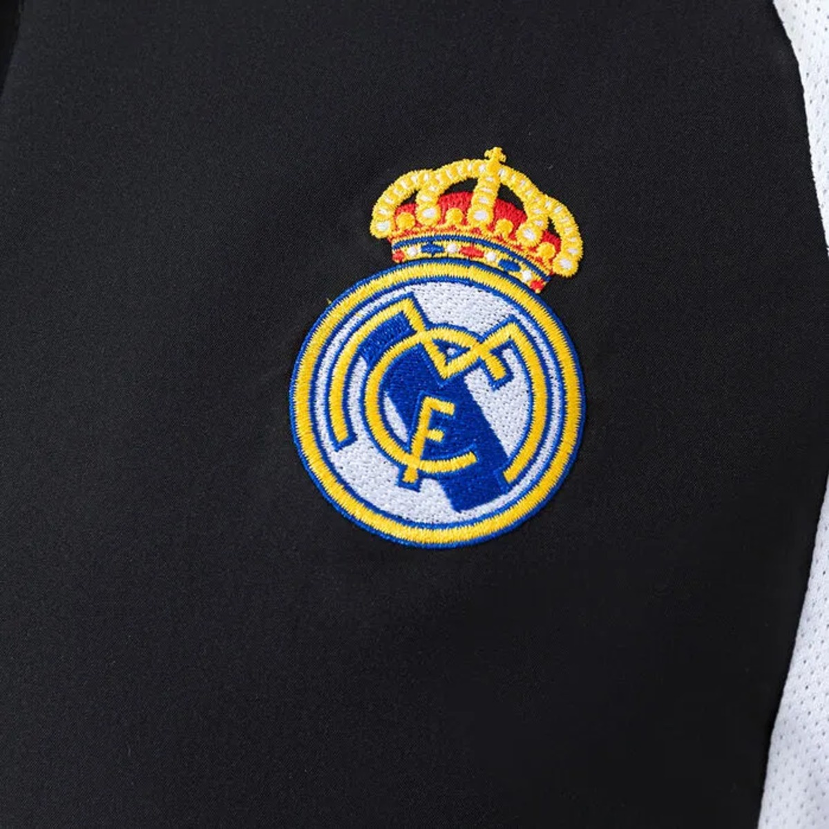 2006/07 Real Madrid Vintage Style Jacket Windbreaker