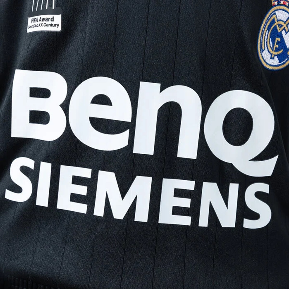 Retro Real Madrid 2006/07 Away Kid Kits