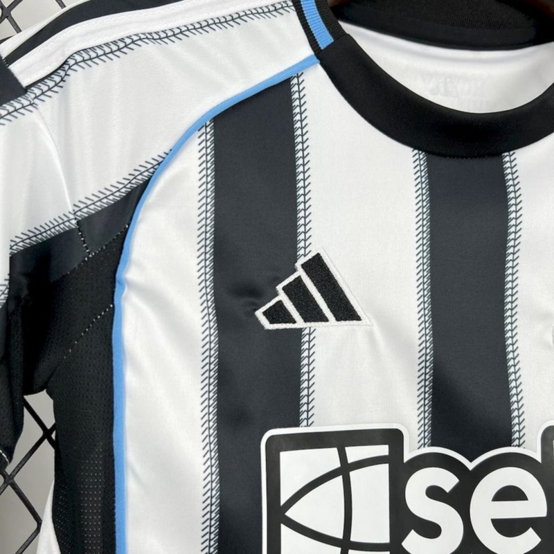 2025/26 Newcastle United Home jersey kids Kits size: 16-28