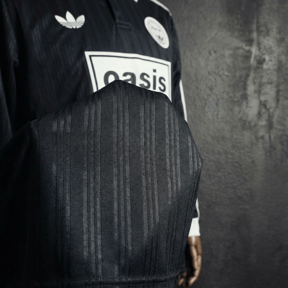 2026 Oasis Black Jersey Long Sleeve Fan version