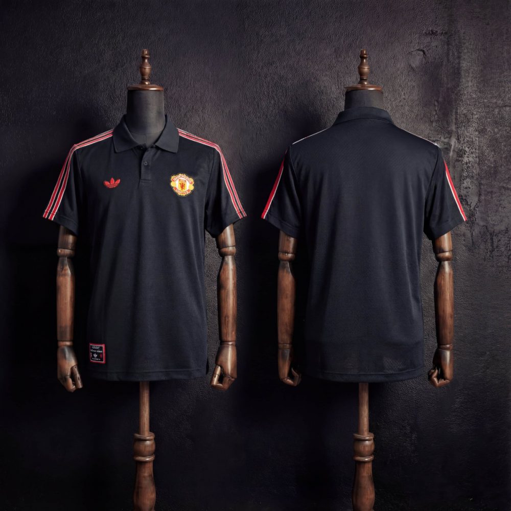 2025/26 Mnachester United Training Black Polo Fan version