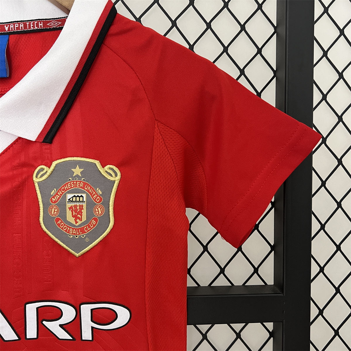 Retro Manchester United 99/00 home  jersey Kid Kits Size 16-28