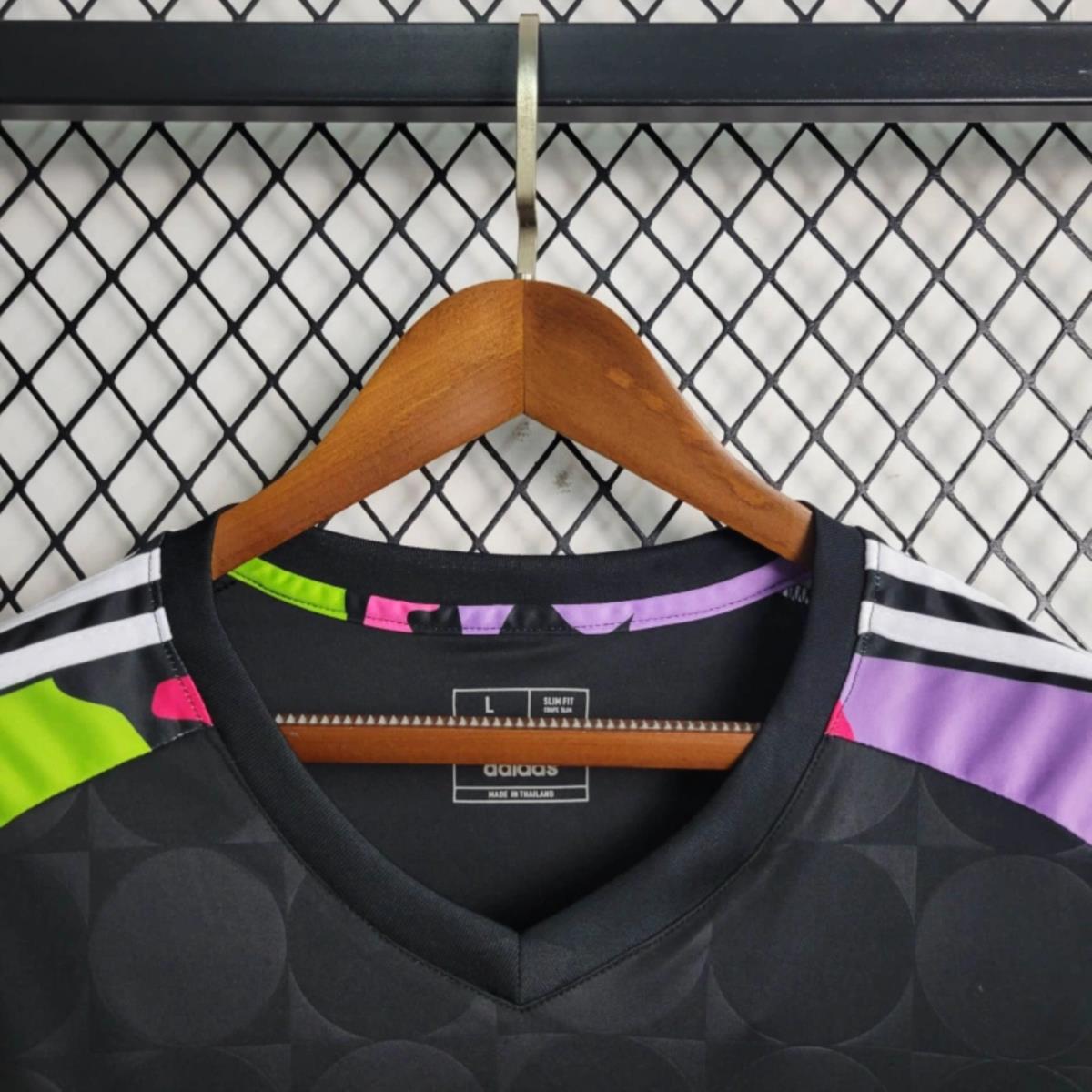 2024/25 Japan Black Training Soccer Jersey Fan Version