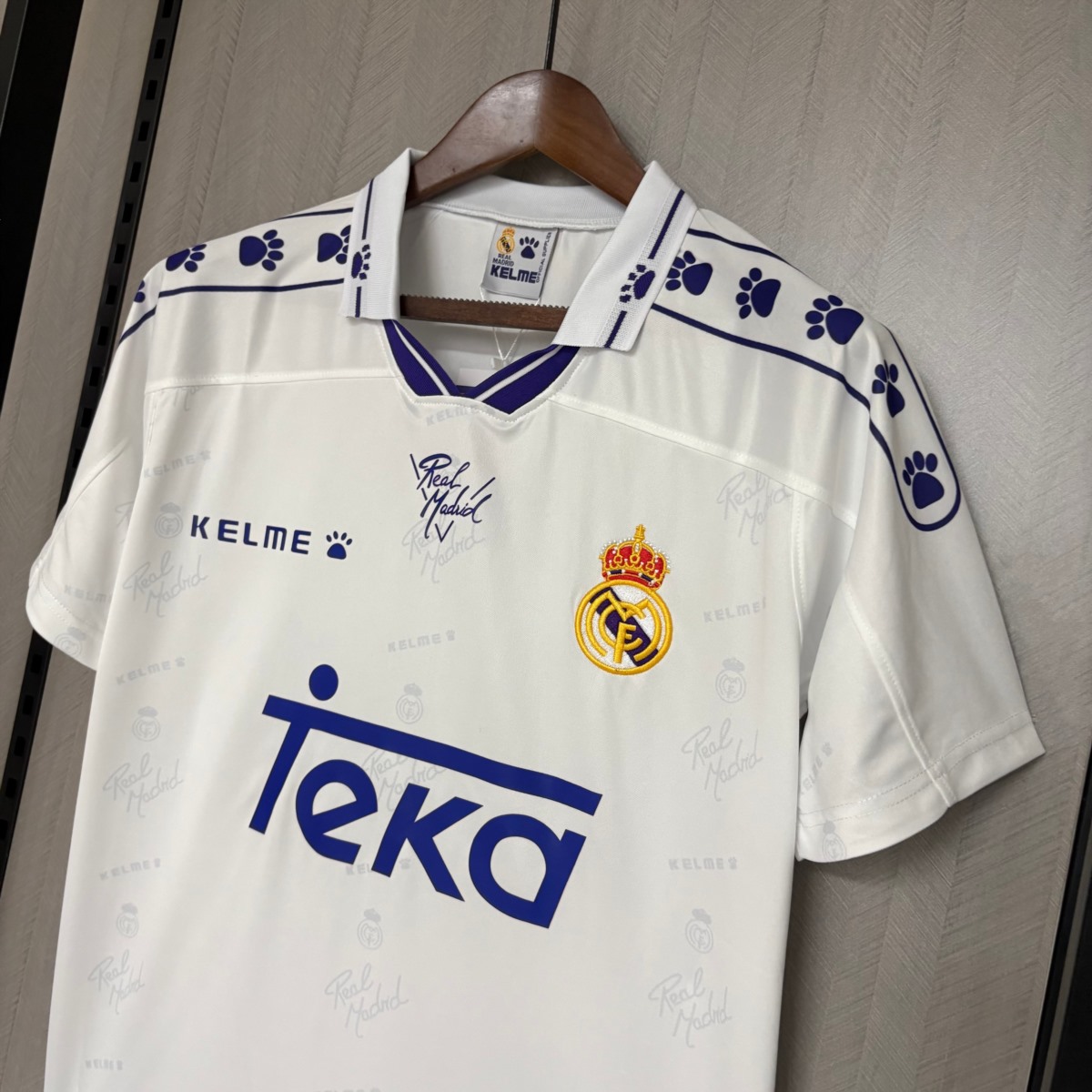 Retro Real Madrid 1994/96 Home jersey Fan Version