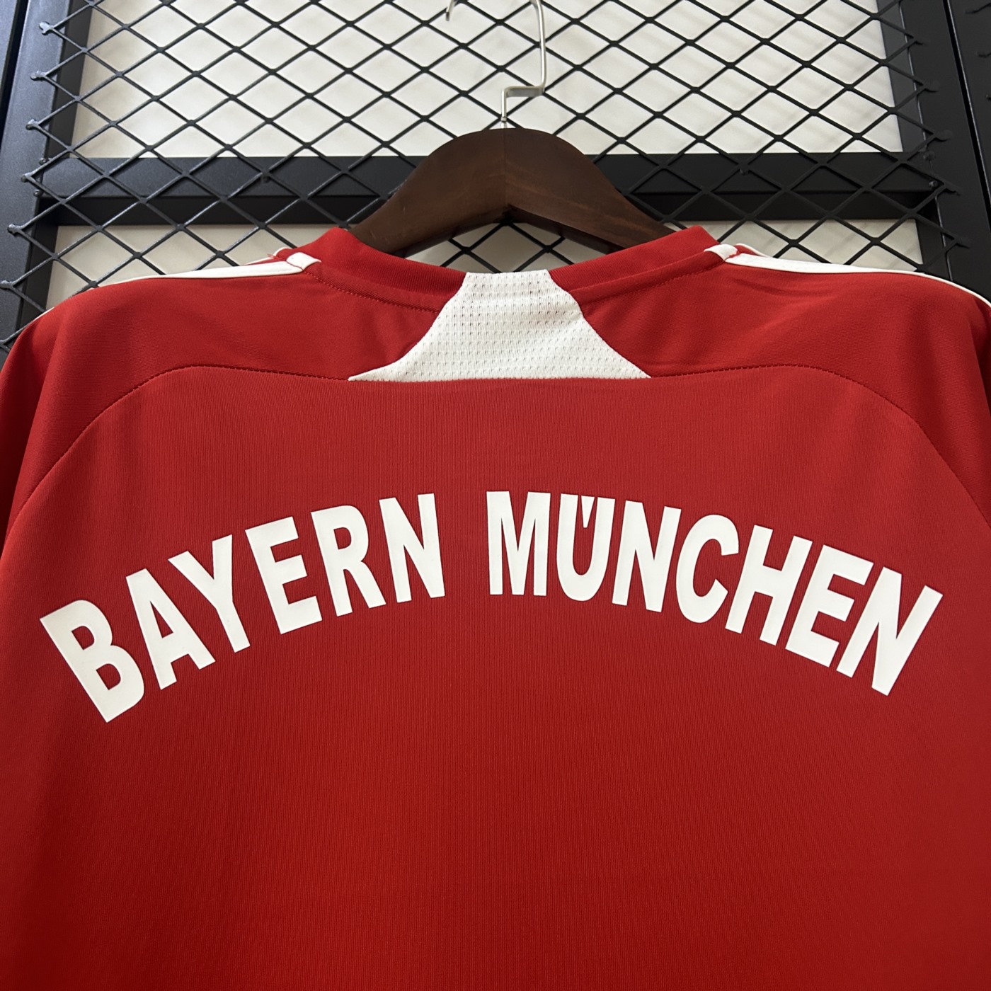 Retro Bayern 05/06 home jersey Fan Version