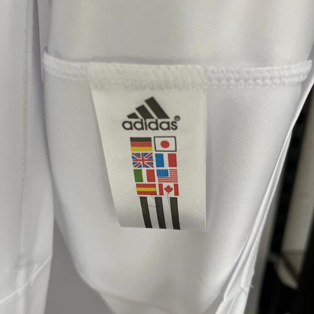 Retro AC Milan 11/12 Away jersey Fan Version