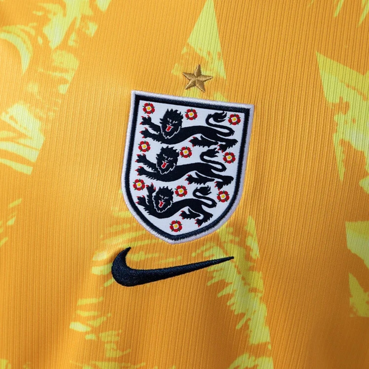 England 2026 World Cup Goalkeeper Jersey Fan Version