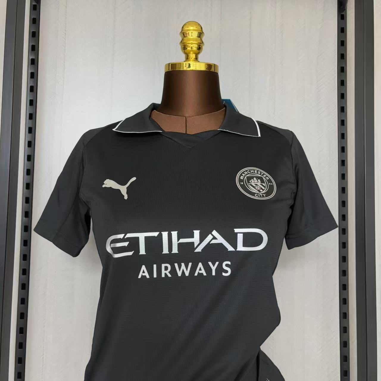Women's 2025/26 Manchester City Away Black Jersey Fan Version