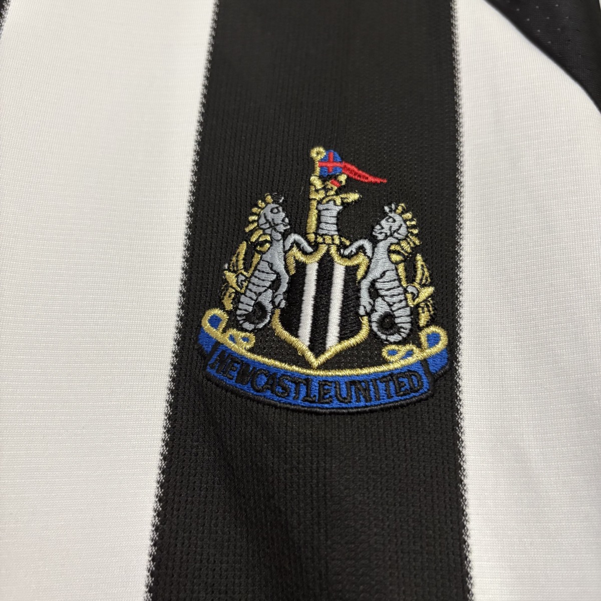 Retro Newcastle United 05/06 Home jersey Fan Version
