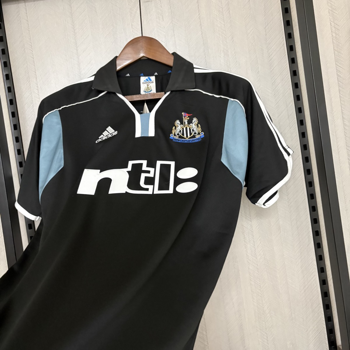 Retro Newcastle United 2000/01 Away jersey Fan Version