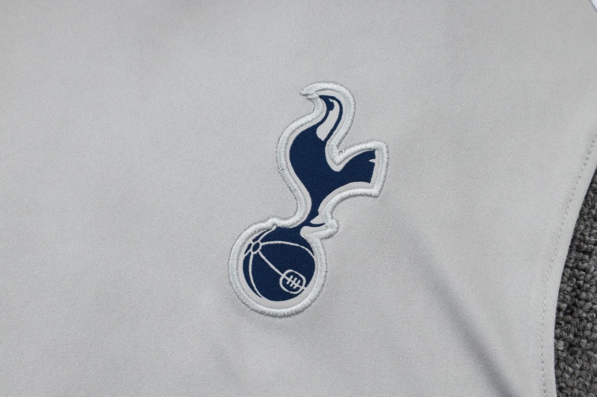 2026 Tottenham Light green Training Set Shirt and Shorts