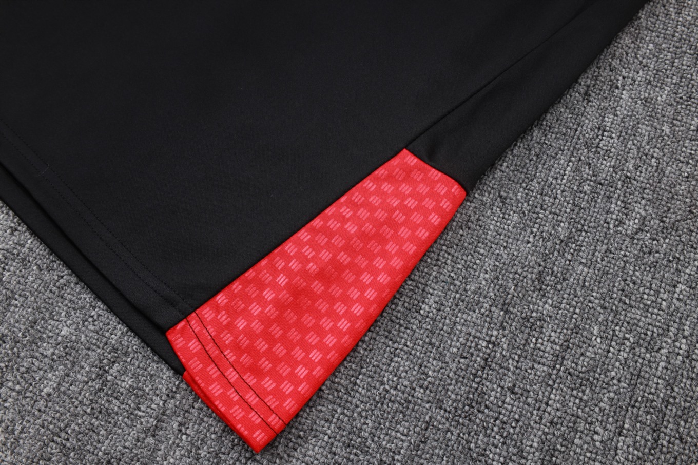 2026 Germany Black Long-sleeved half-pull training kit