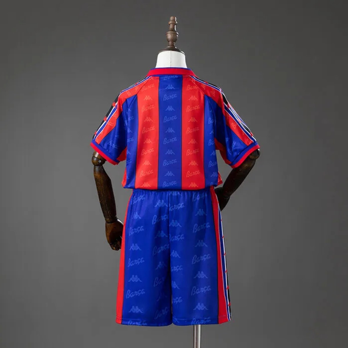 Retro Barcelona 1995/97 Home Kid Kits