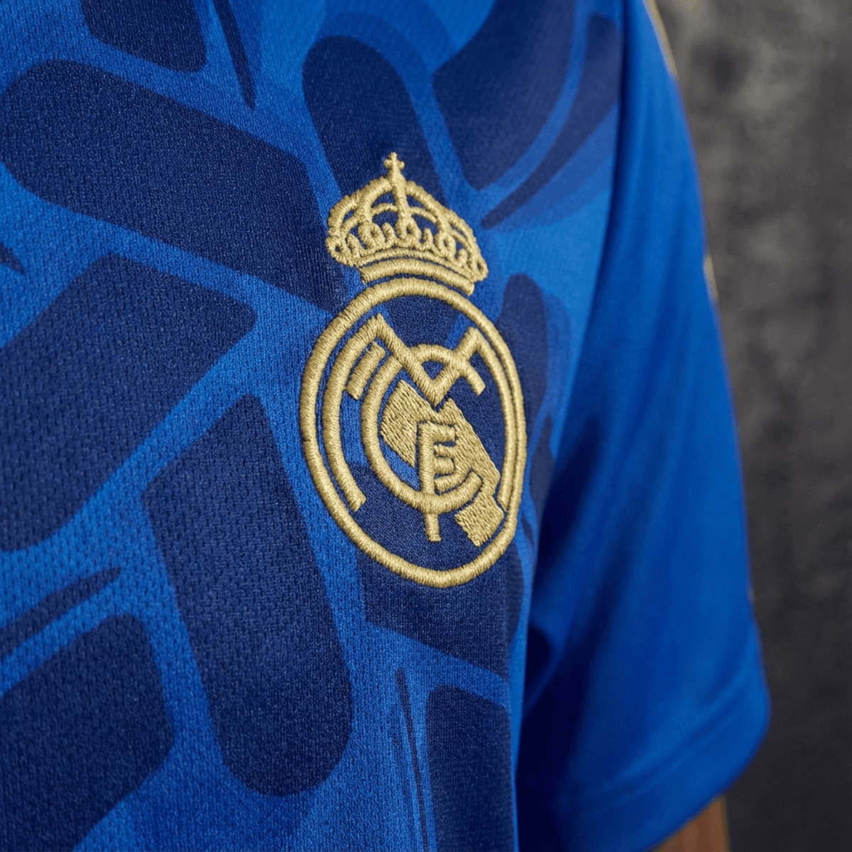 2025/26 Manchester United Special Edition Blue jersey Fan version