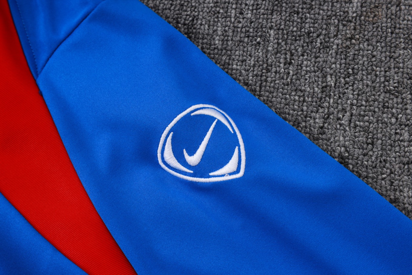 202526 PSG Blue-red  Long-sleeved half-pull training kit