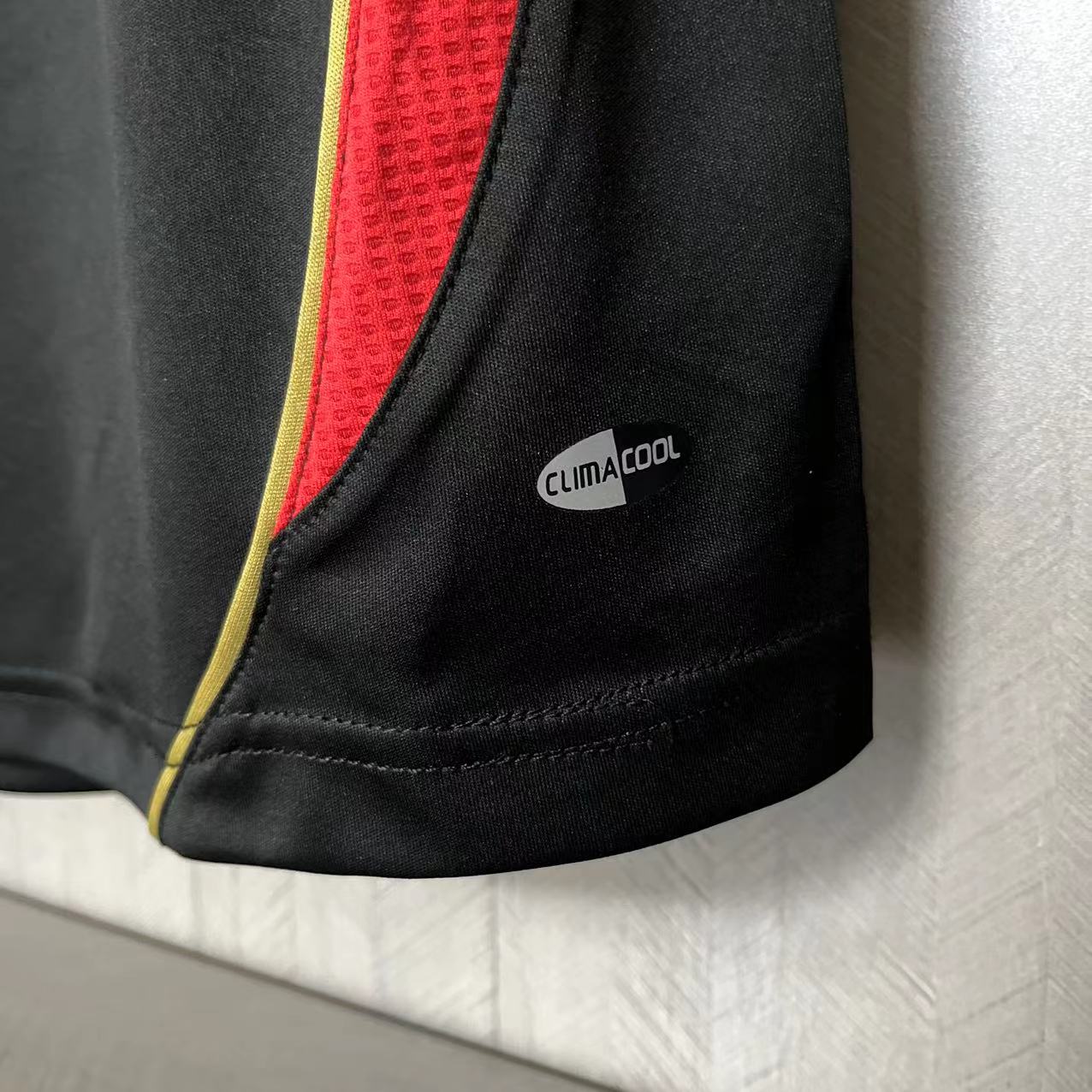 Retro AC Milan 2006 Third Away jersey Fan Version