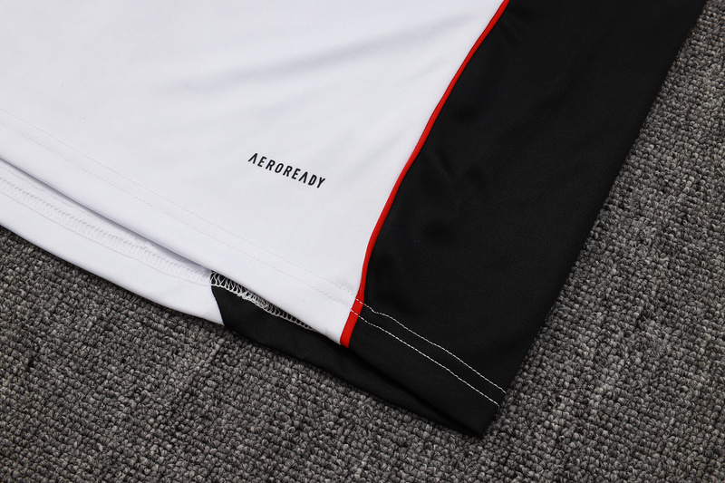 202526 Bayern Munich White Long-sleeved half-pull training kit Football team kit