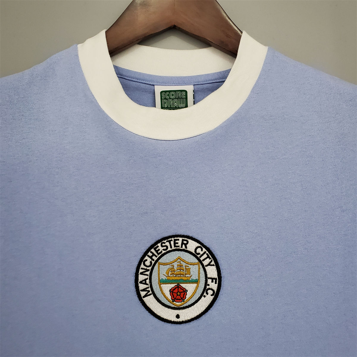 Retro Manchester City 1972 home jersey Fan Version