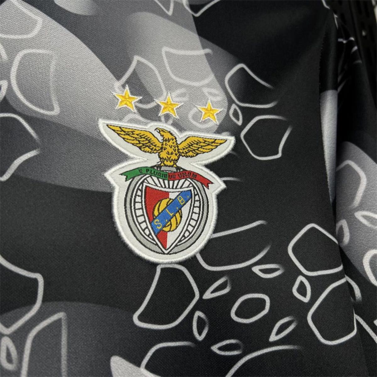2024/25 Benfica Pre-Match Training Jersey Fan Version