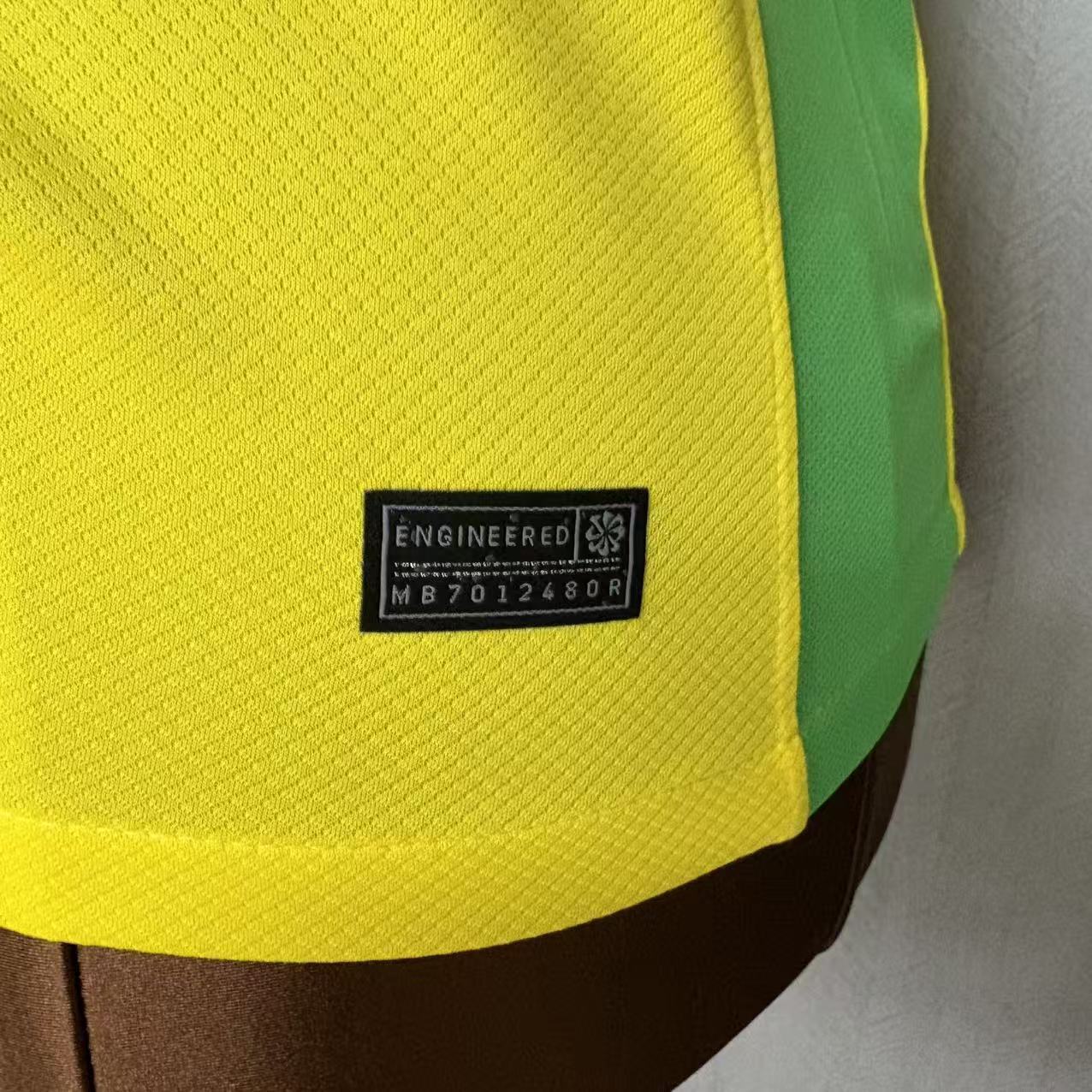 2025/26 Brazil Home Womens Jersey Fan Version