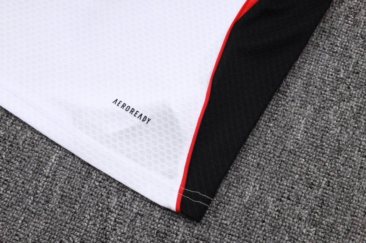 2026 Bayern Munich White Training Set Shirt and Shorts 0sold