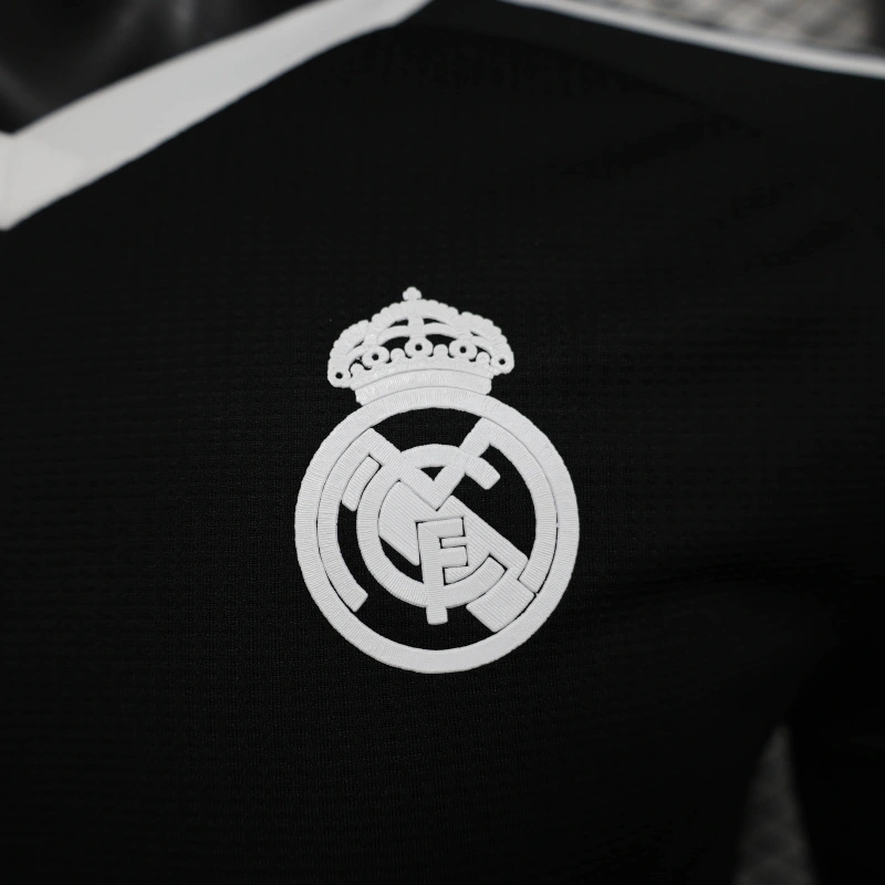 24/25 Real Madrid Black goalkeeper Special edition Jersey Player Version