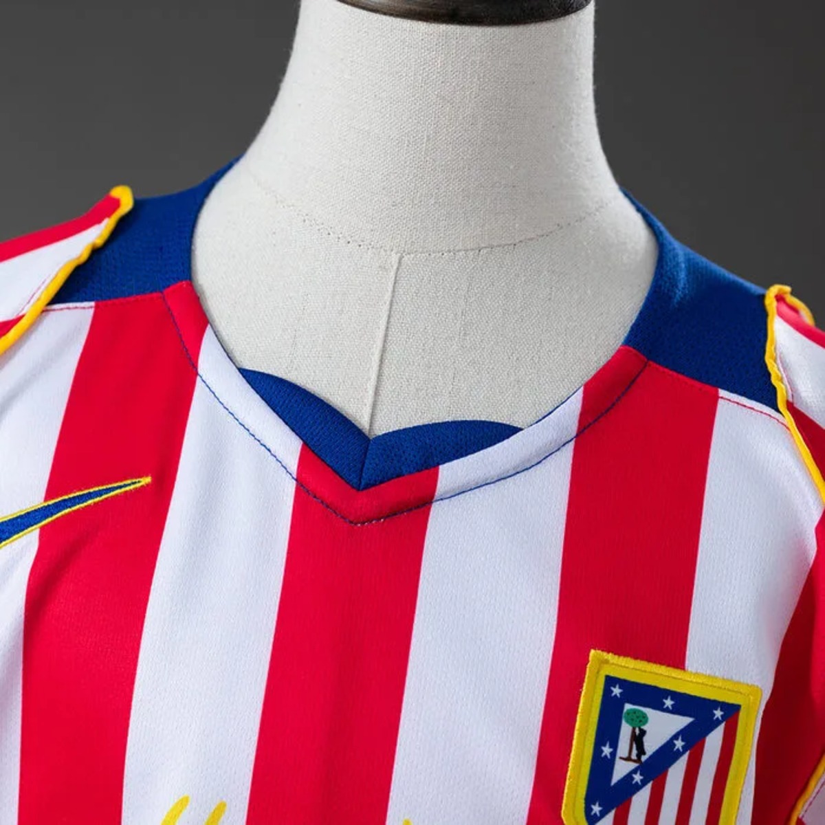 Retro Atletico Madrid 2004/05 Home Kid Kits Long Sleeve