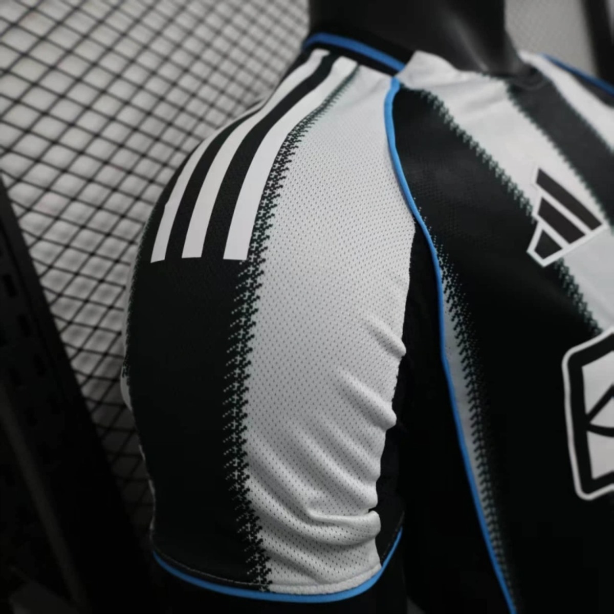 2025/26 Newcastle United Home jersey Player Version