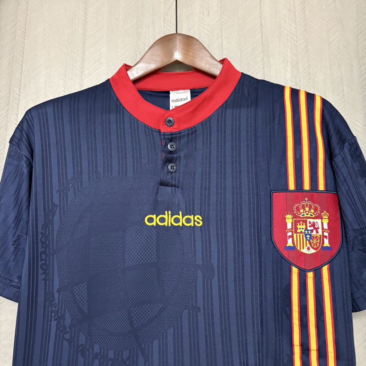 Retro Spain 1996 Away jersey Fan Version