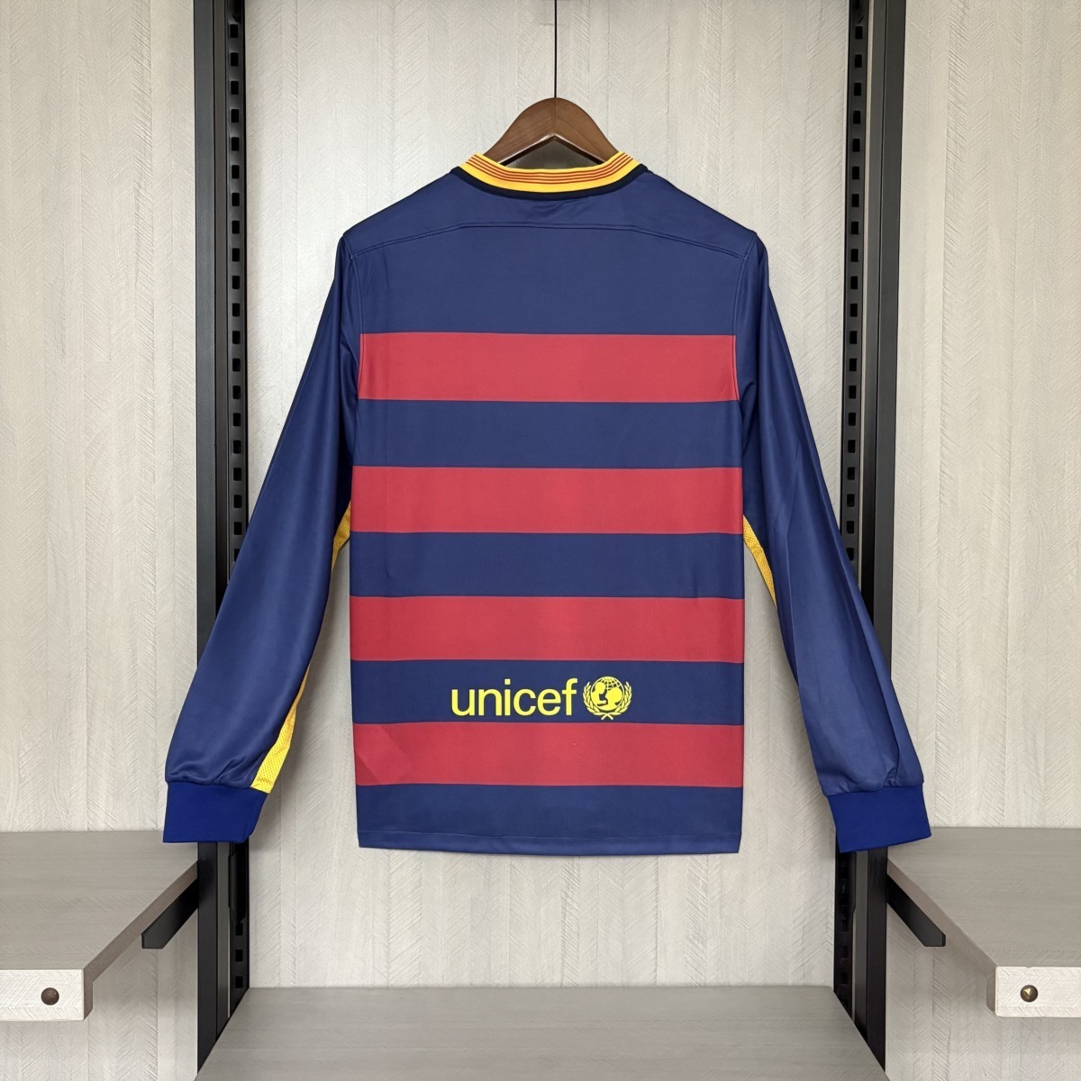 Retro Barcelona 15/16 home jersey Fan Version