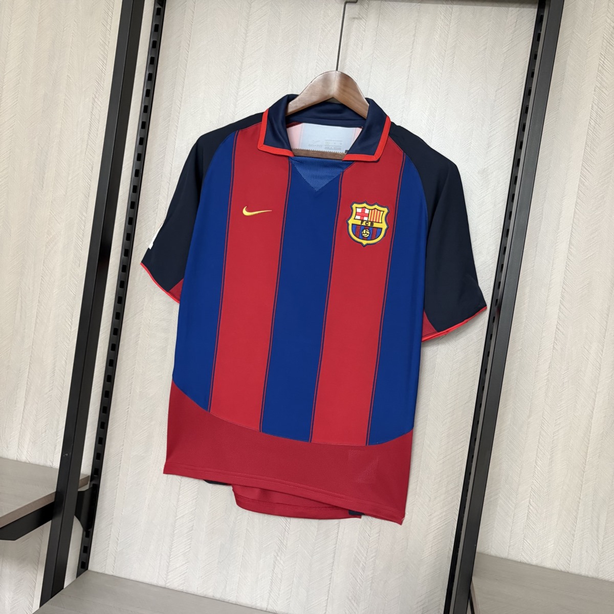 Retro Barcelona 03/04  home jersey Fan Version