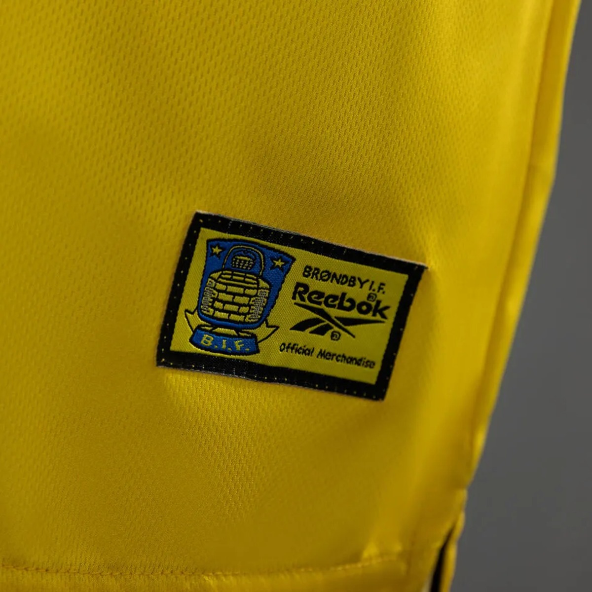 Retro Brondby 1999/2000 Home jersey Fan Version