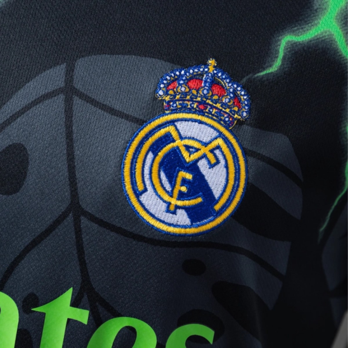 2025/26 Real Madrid Black and Green Special Edition jersey Fan version