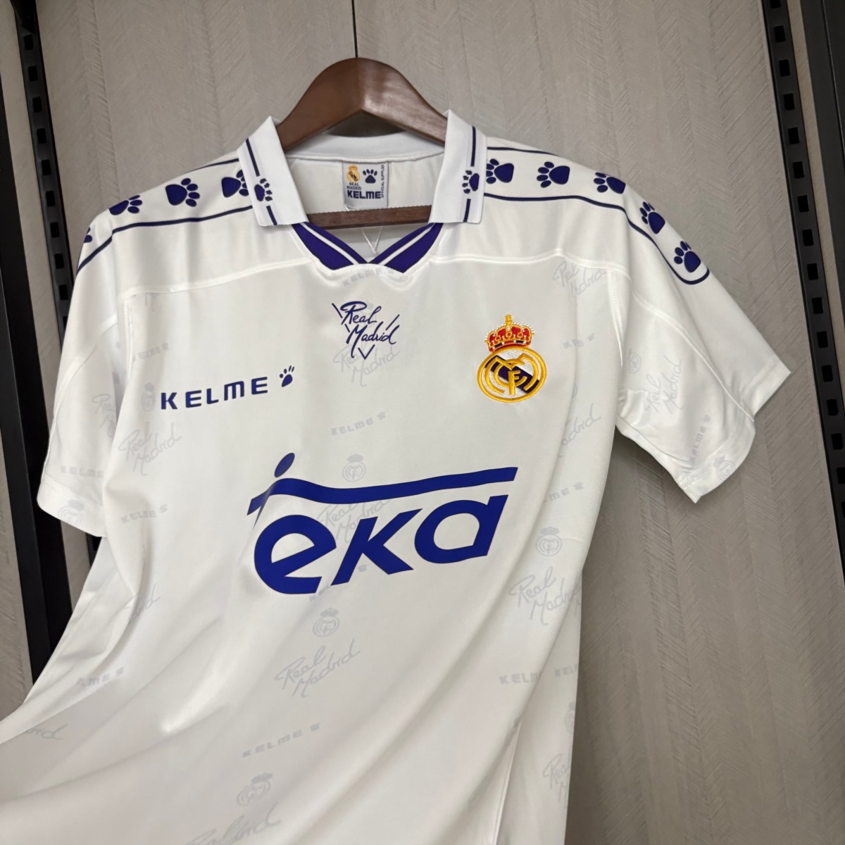 Retro Real Madrid 1994/96 Home jersey Fan Version