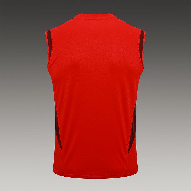 24/25 Internacional Red Training Set Shirt and Shorts