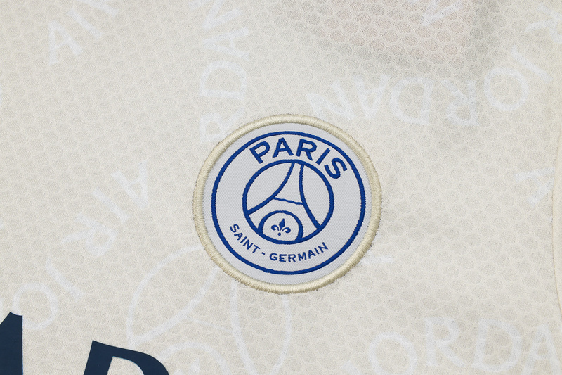 2025/26 Paris Light gray Training Set Shirt and Shorts