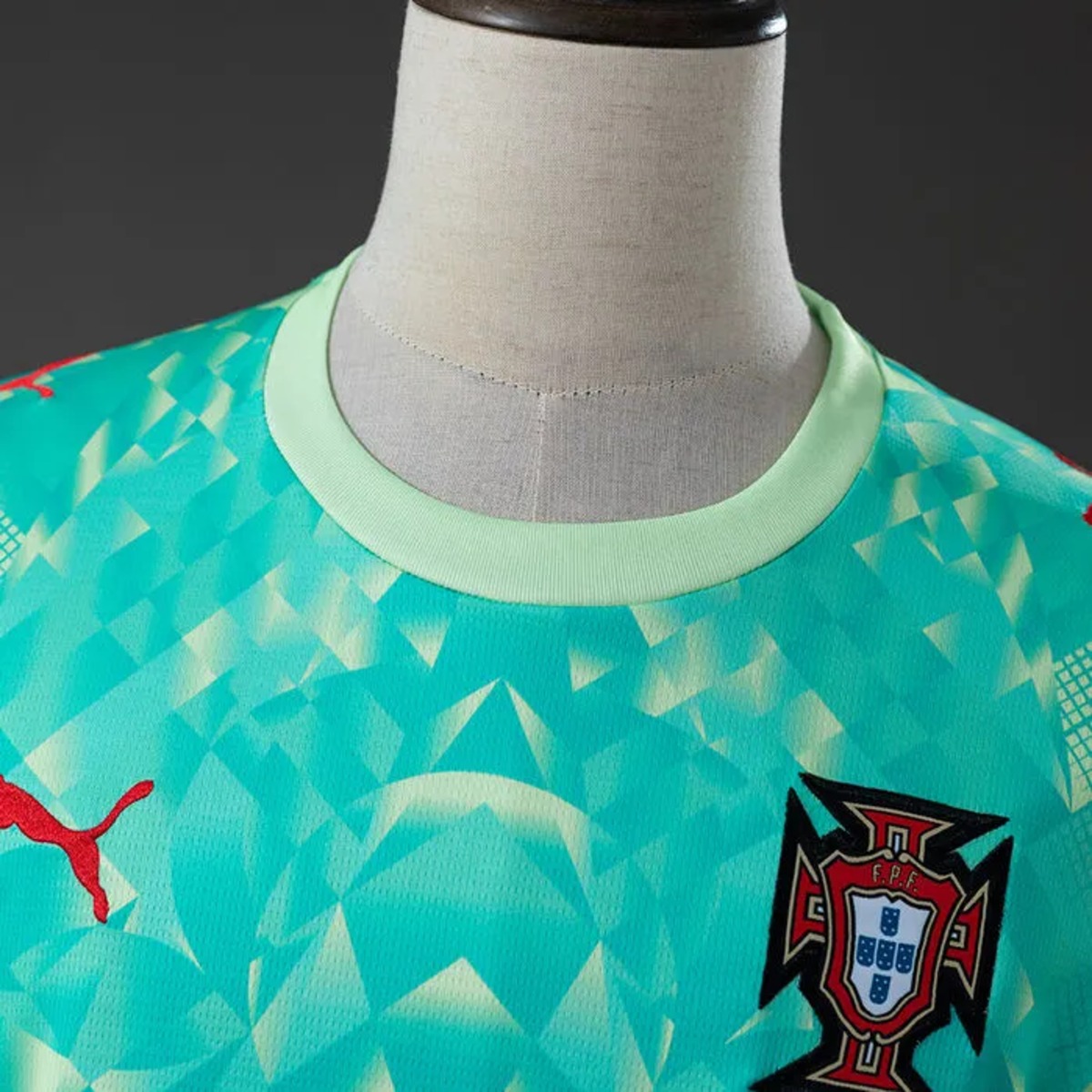 2026 Portugal Goalkeeper Green Jersey Fan Version