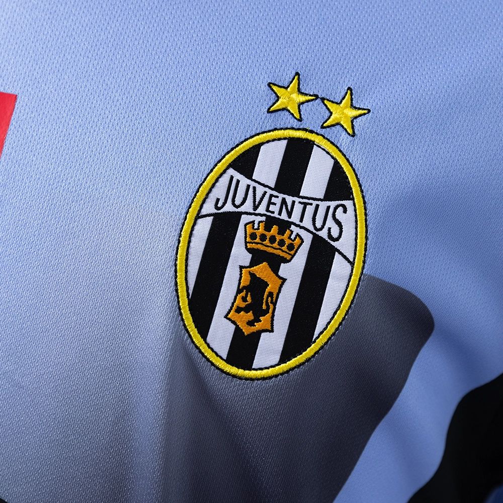 Retro Juventus 02/03 Goalkeeper jersey Fan Version