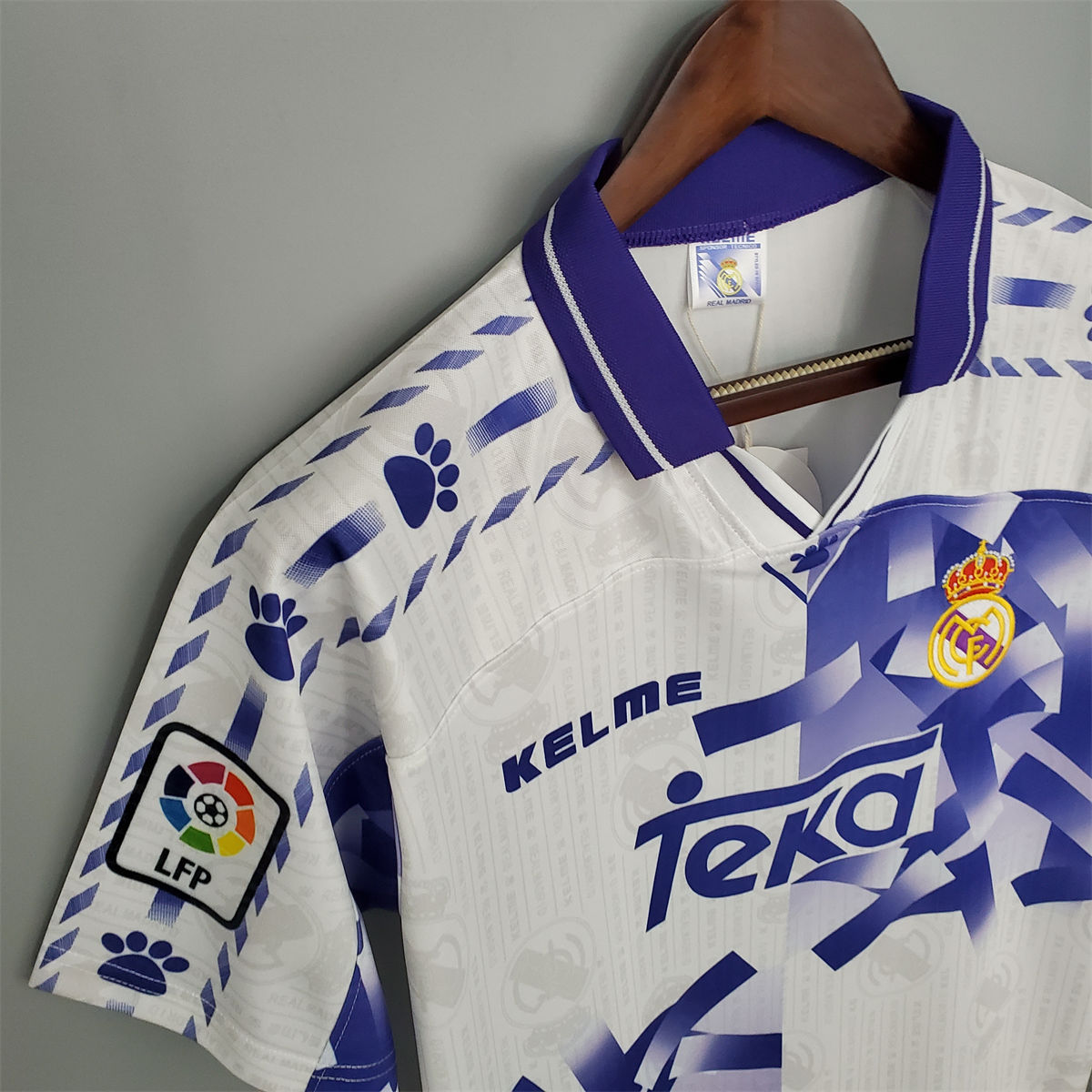 Real Madrid Retro 1996/97 third jersey Fan Version